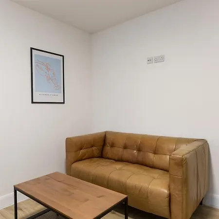 Contractor's Kildare 4 Double Bedrooms דירה *