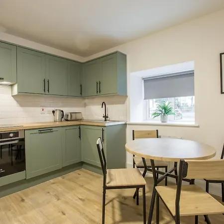 Contractor's Kildare 4 Double Bedrooms * Bodenstown
